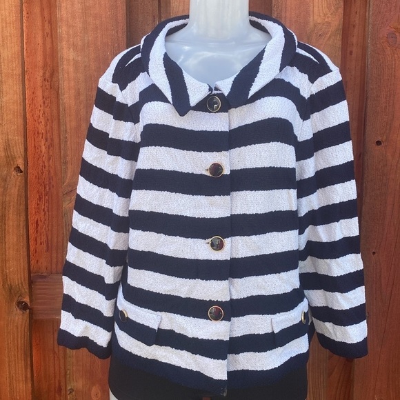 St. John Blue and White Striped Button-Up Jacket 18 - Picture 3 of 10